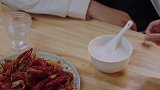 三年后，吴白艾情首次见面吃夜宵，吴白帅不过三秒啊！