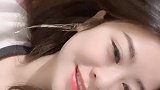 女生点赞是因为衣服男生点赞是因为脸蛋嘛？？？是不是？