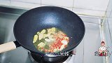 姜葱金不换炒钉螺，简单至极的美味，厨子边做边讲，味道巴适惨了