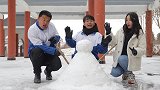 老师举办堆雪人大赛，没想阿宝的雪人竟活了，真的假的？