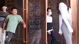 人间哪有真情在，是个美女你都爱？