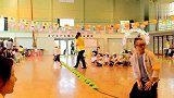 来看看日本幼儿园怎么开运动会,老师热情负责,场地一级棒！