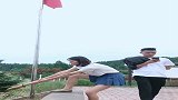 有帅哥路过怎么能白白错过，闺蜜什么的都是浮云，哈哈
