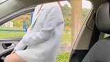 昨天相的亲，今天叫我来接她出去玩