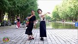 玲珑广场舞《多情种》，清心和丁香双人舞，如花似梦、美妙绝伦！