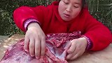 西北特色手抓饭，香气四溢很馋人，胖妹吃得真香！