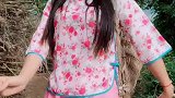 你们那里有我背上背的这个东西吗？我们这叫花儿