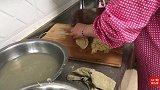 农民王小：儿媳惊叹婆婆啥！东北这美食一般人做不了，笑惨了