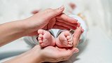 湖北一男婴出生4天后“剖腹产子” 都是寄生胎惹的祸