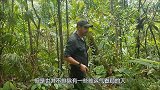 男子水中探宝，发现“好东西”打开一看，网友：太危险了！