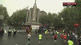 跑步-15年-2015上海国际马拉松：群众自发组织舞狮队为参赛选手加油鼓劲-花絮
