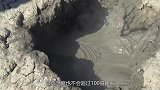 为什么人们要去泥火山里泡澡？还一直往外冒泡泡，难道都不怕脏吗