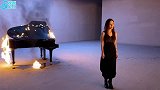 超惊险！邓紫棋新歌拍MV火烧钢琴，烈火现场敬业演出被指太拼