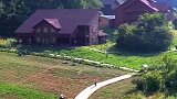 我国的小山村，看这景色，是不是让你以为置身外国