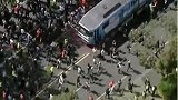 澳大利亚乱了！多地爆发反封锁抗议，数百人被捕