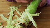 凉拌莴笋，教你特色农家做法，爽脆开胃又下饭，吃一次就忘不了