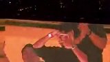 孙兴慜现场看演唱会 引发粉丝疯狂尖叫