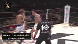 日本拳手被打飙血，开启疯狂模式将对手KO！
