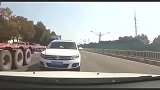 行车记录仪面对这样的逆行车，视频车不妥协对方路怒症爆发了