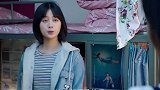 #嘉人本色 女孩捡瓶子攒钱，替男友买手机，结果换来的却是冷淡