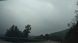 大山里面风景就是好，朋友一起吃饭，家常便饭都觉得香