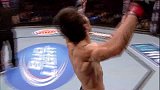UFC-15年-本周最佳KO：鬼魅小蜘蛛突施冷箭 大摆拳一击毙敌（8月19日）-精华