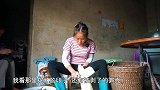 天气炎热，煮一锅银耳汤，冰爽可口，包立春搭配大头菜吃，真奇葩