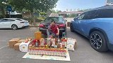 男子公园门口摆摊卖茅台？北京朝阳城管：加强巡查