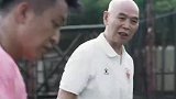 中超-17赛季-说评书的李伯清不服老 带着皇家贝里斯出征泰国-专题