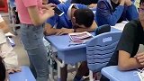 用游戏声音叫醒学生，老师的套路真是防不胜防啊！