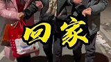 他乡纵有当头月，不及家乡一盏灯