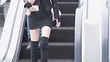 不知道小姐姐是开心还是难过呢