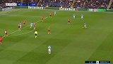 第74分钟曼城球员罗德里射门 - 被扑
