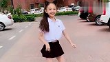 小情人跳了一段舞蹈，真是气质十足，看完我都沦陷了！