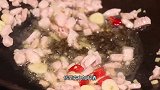 酸菜打卤面怎么做好吃打卤是关键，卤色红润，真的太香了