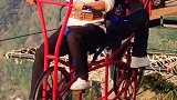 高空挑战这个表情哥承包了我3个月的小点