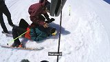 极限-16年-世界首创！滑雪玩家挑战雪地悬空回环后空翻-新闻