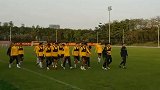 卡纳瓦罗带队操练梦回15年 阿兰露标志性微笑成功抢镜
