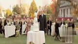 国外恶搞：车子不受控制，冲进别人家婚礼现场，太尴尬了！