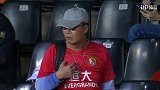 蝙蝠主场看台现恒大球迷！兰帕德领衔蓝军抵达 更衣室坐等欧冠