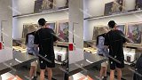 杨幂现身医院为新戏作准备，低马尾白大褂造型超吸睛