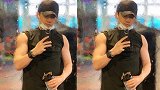 苏有朋晒照为自己庆生身材紧实手臂肌肉惊人