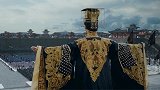 秦始皇的龙袍是黑色的，为何后世皇帝却是黄色龙袍？
