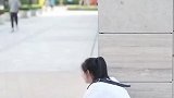 小哥哥拿的蛇，吓坏我了