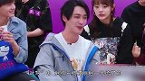 关晓彤杨超越双赢其实看明白了，就是另一种形式的炫富