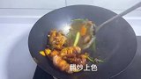 可乐鸡翅的简单做法，味道鲜美可口肉质鲜嫩，太好吃了
