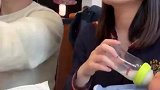 他知道心疼妻子带娃不易