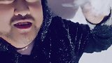 现在的你要是多学一样本事，以后的你就会少说一句求人的话。你总得有养活自己的本事，才能不用看别人的命运和脸色！