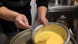 香甜玉米饼做法，简单易学！