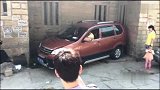 竞速-14年-福建晋江现“停车之神” 现场示范引惊叹-新闻
